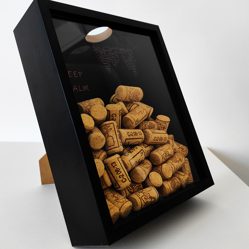 Red Wine Cork Display Frame Wo - Collectible Vintage Wine recension och pris