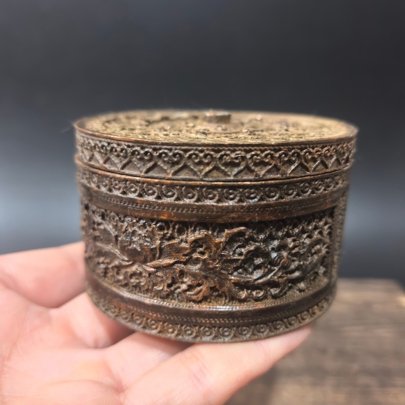 Chinese Retro Carved Metal Jew - Vintage Collectible Jewelry recension och pris