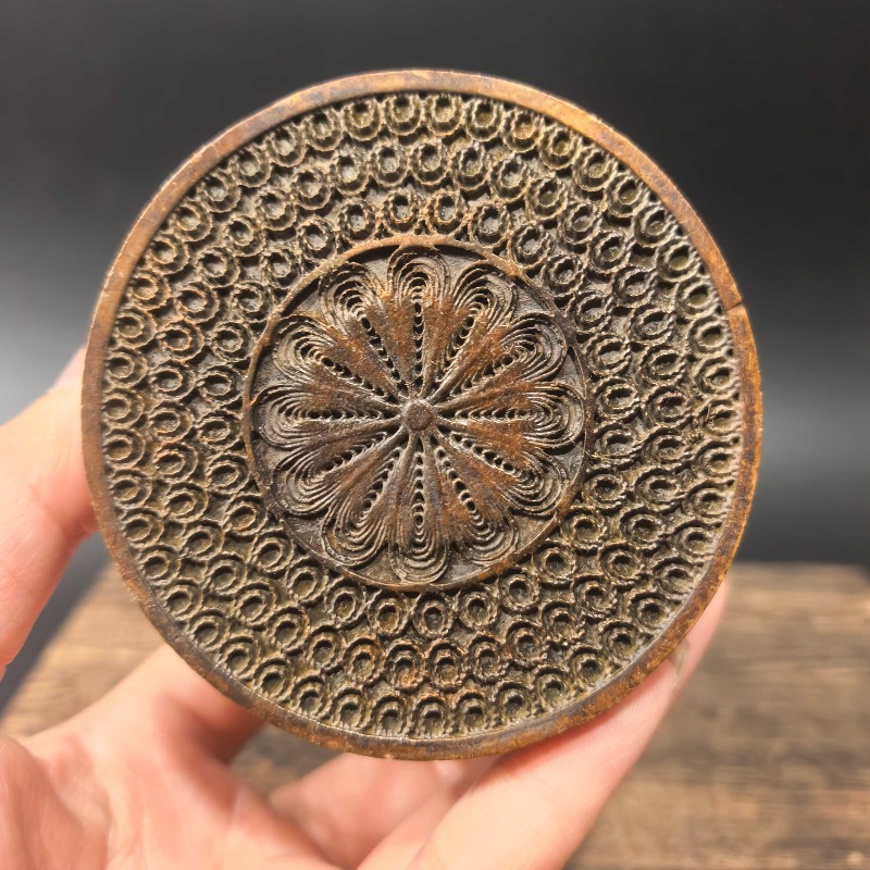 Chinese Retro Carved Metal Jew - Vintage Collectible Jewelry recension och pris