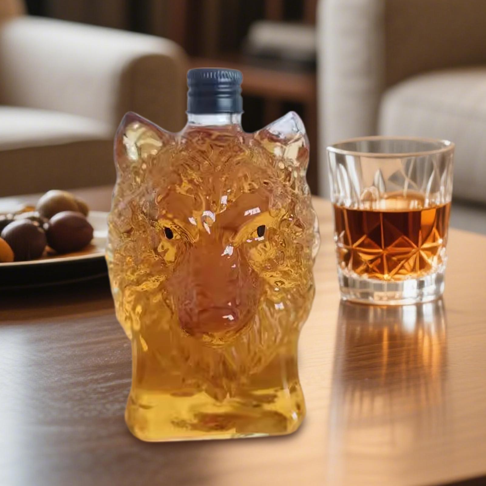 Whiskey Bottle Wolf Shape Wine - Collectible Vintage Wine recension och pris