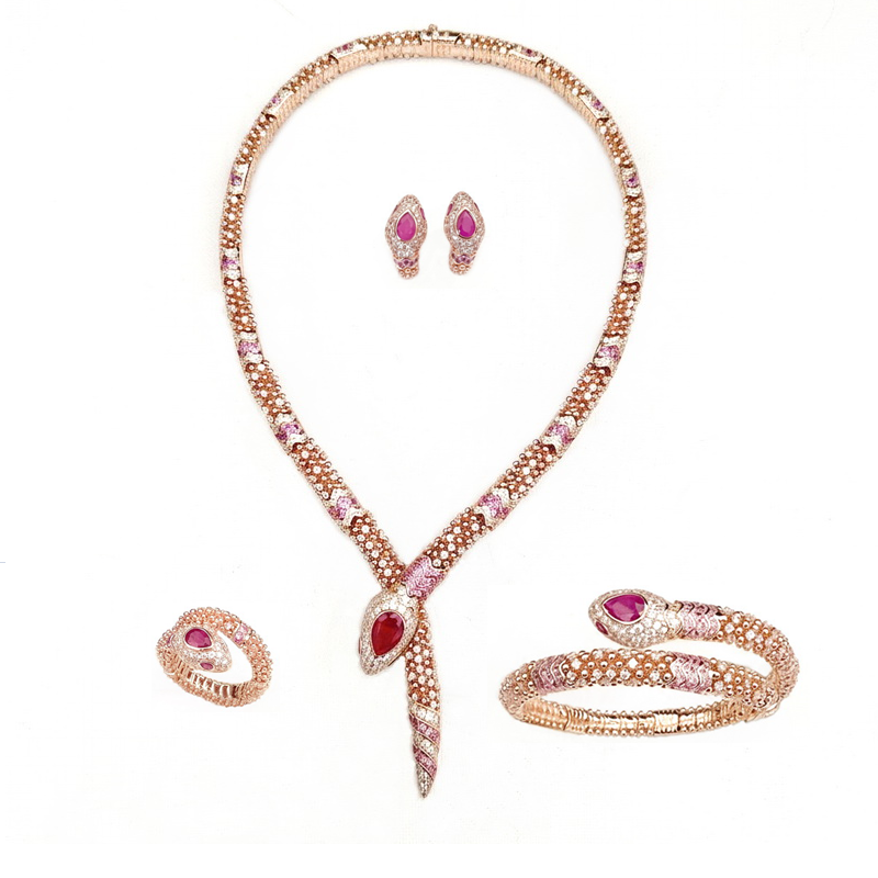Designer Collection Necklace B - Vintage Collectible Jewelry recension och pris