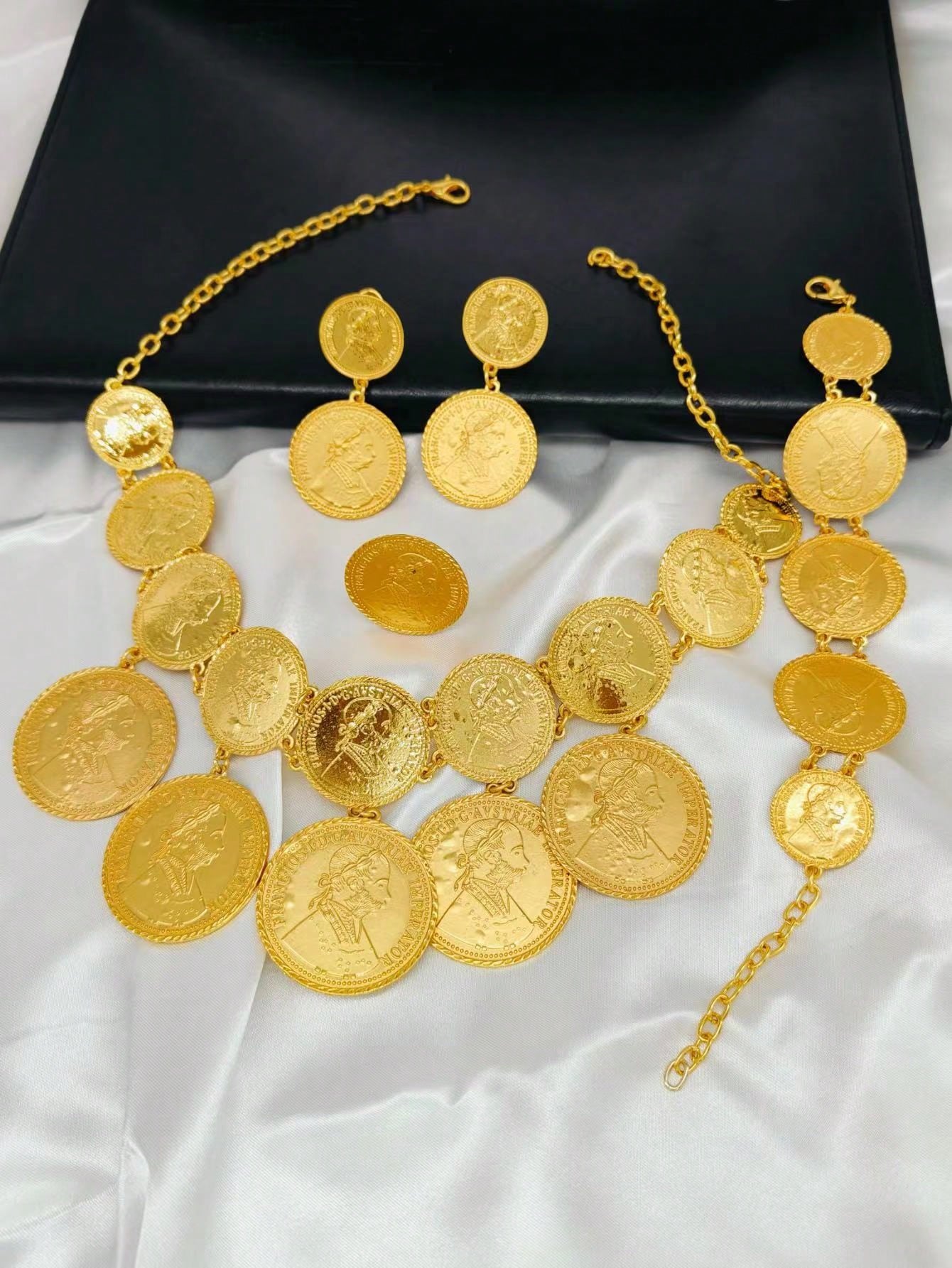 Trendy Nigerian Dubai Gold Col - Vintage Collectible Coins recension och pris