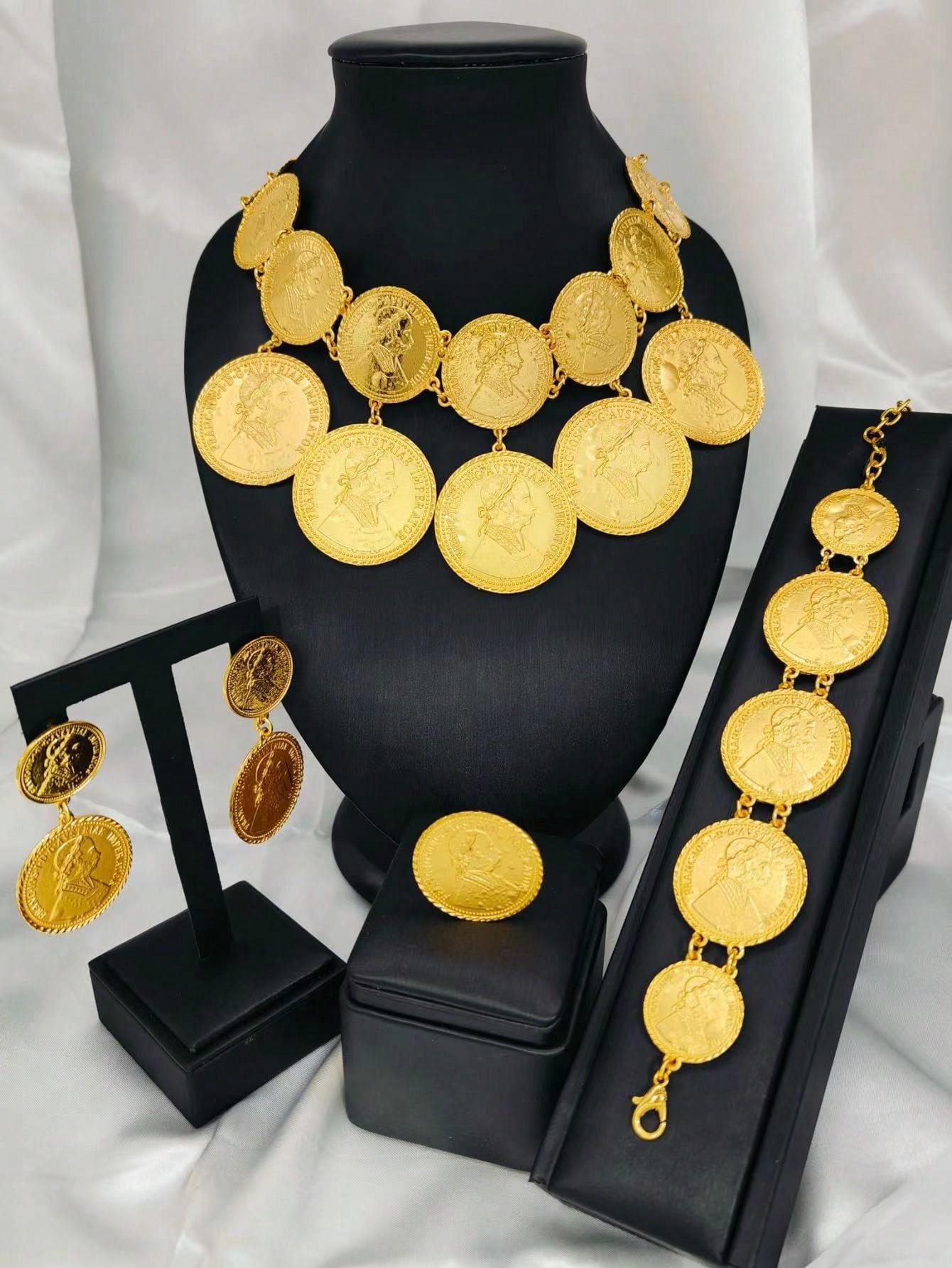 Trendy Nigerian Dubai Gold Col - Vintage Collectible Coins recension och pris