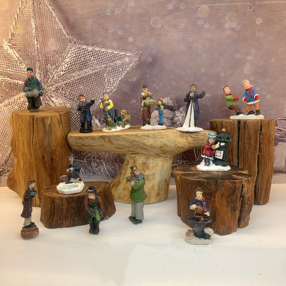 Vintage Victorian Winter Town  - Vintage Collectible Ornaments recension och pris